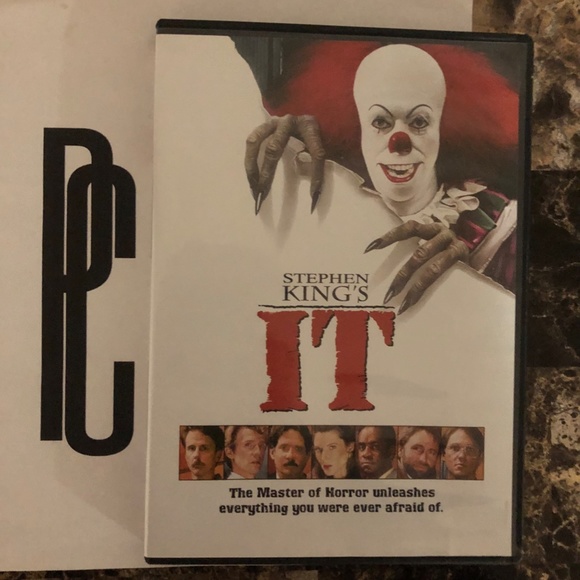 Stephen King's It DVD - Picture 2 of 4